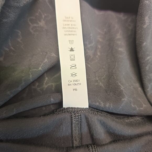 Lululemon Align Pant Folk Floral Emboss Black S z 10 - Picture 9 of 10